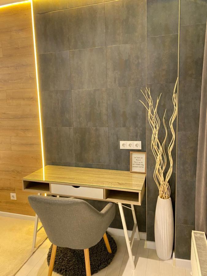 New Double Room Luxury Apartment In The Center Kisinyov Kültér fotó