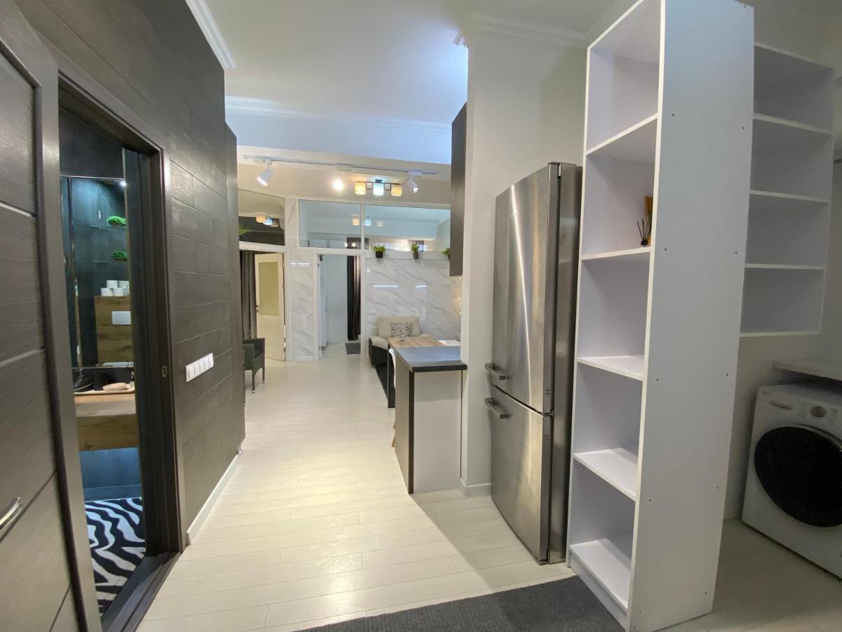 New Double Room Luxury Apartment In The Center Kisinyov Kültér fotó