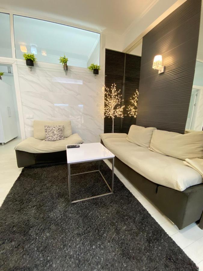 New Double Room Luxury Apartment In The Center Kisinyov Kültér fotó