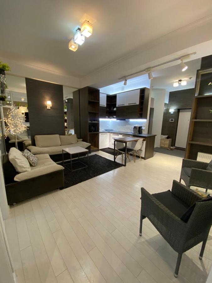 New Double Room Luxury Apartment In The Center Kisinyov Kültér fotó